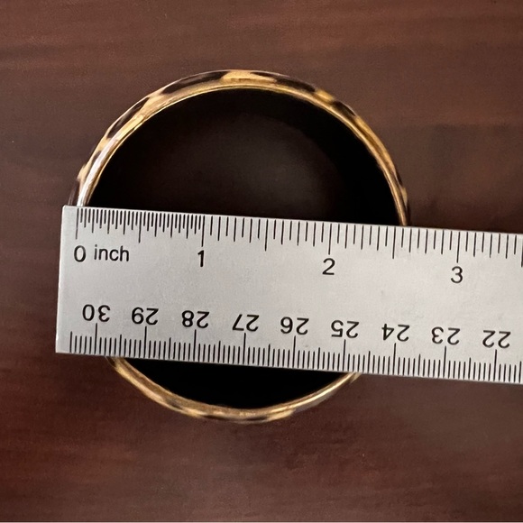 Vintage Leopard Print Brass Bangle - Picture 6 of 6